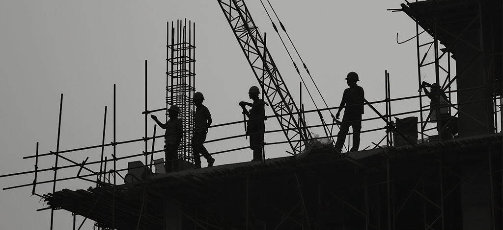 Nobreak na Construção Civil energia estável em obras